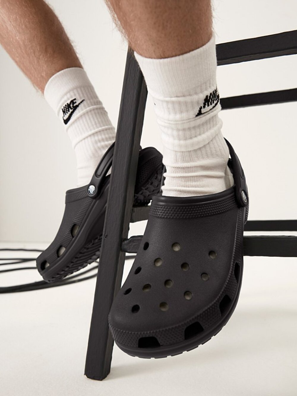 CROCS | Classic Clog Shoes | Sz. M7 / W9
